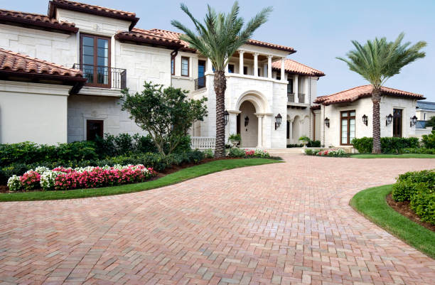 Best Interlocking Driveway Pavers  in Weatherby Lake, MO