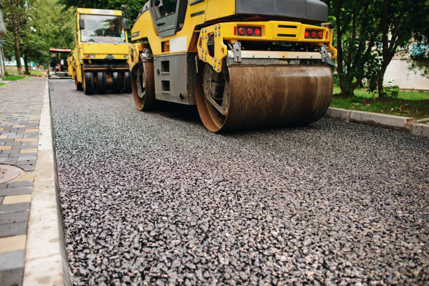 Best Interlocking Driveway Pavers  in Weatherby Lake, MO